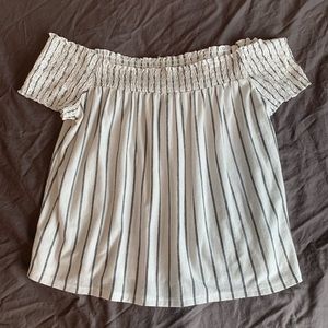 White and blue off the shoulder AEO tee
